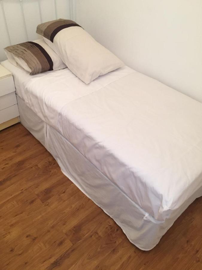 Devons Unique Short Stay London Ngoại thất bức ảnh